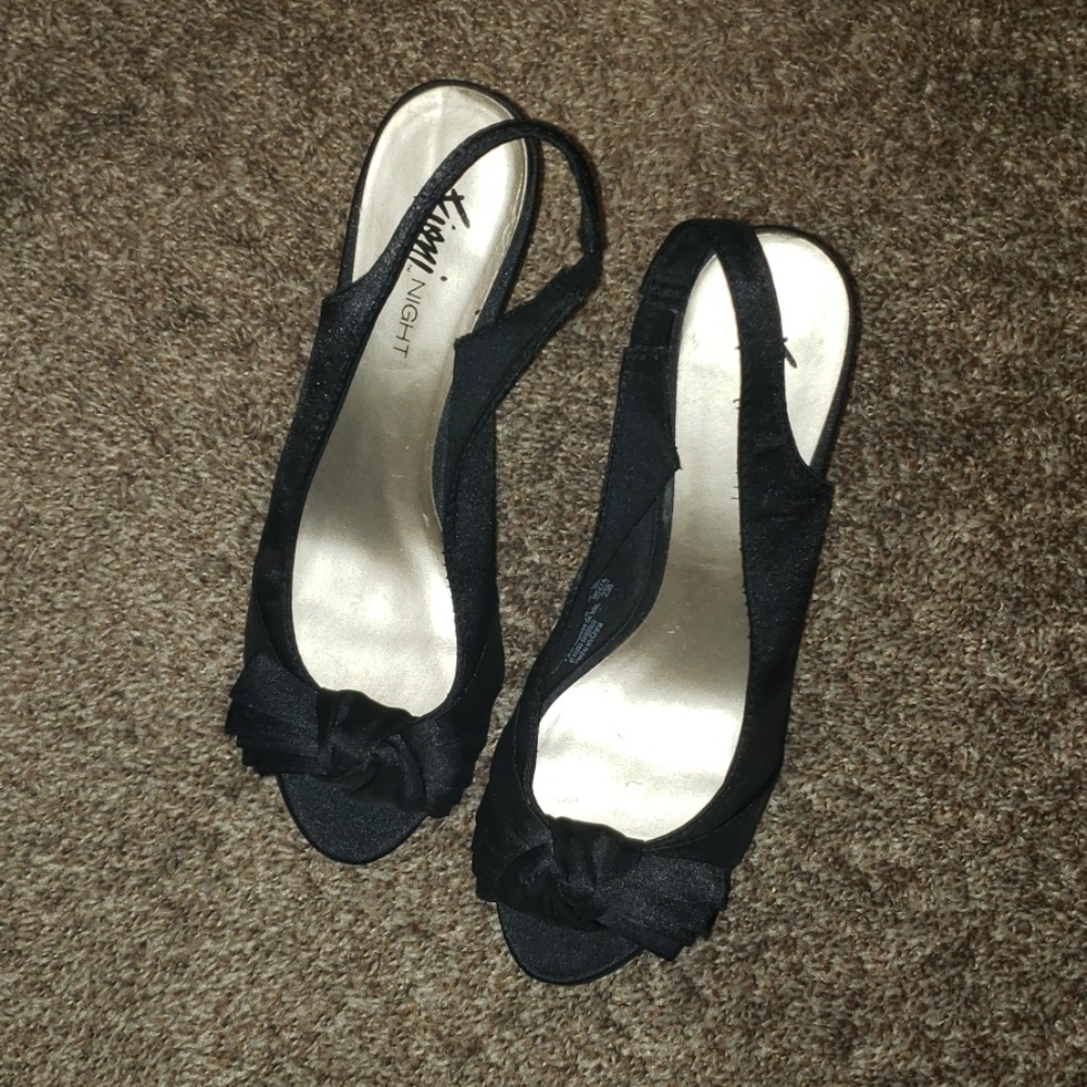 Black slingback heels